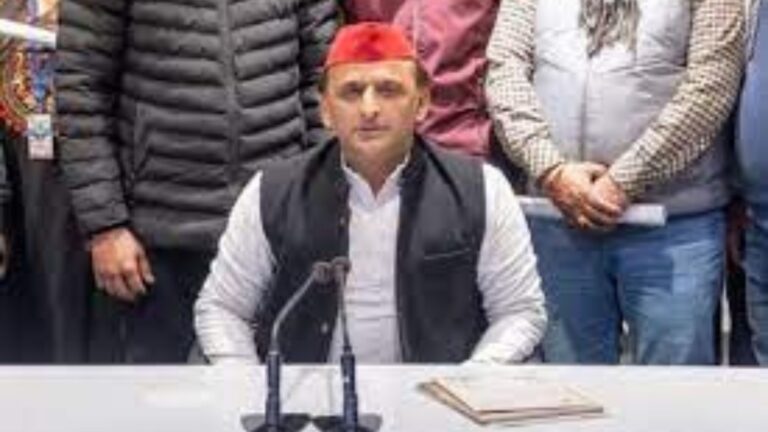 UP: BJP जनता के संवैधानिक अधिकार छीन रही, जानें क्यों बोले Akhilesh ?