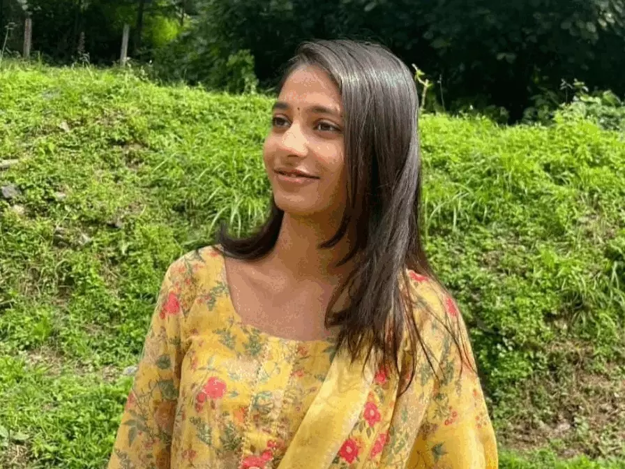 रैगिंग का विरोध करना पड़ा भारी: ग्राफिक एरा यूनिवर्सिटी में छात्रा की संदिग्ध मौत, परिजन बोले- "बहादुर बेटी आत्महत्या नहीं कर सकती